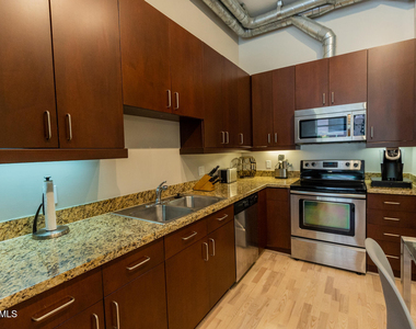 7301 E 3rd Avenue - Photo Thumbnail 4