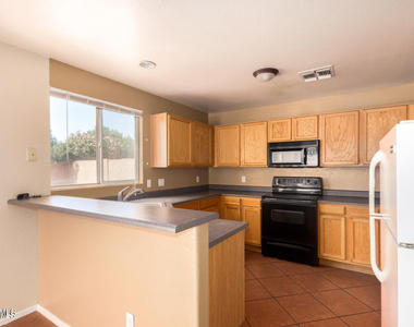 12221 W Aster Drive - Photo Thumbnail 6