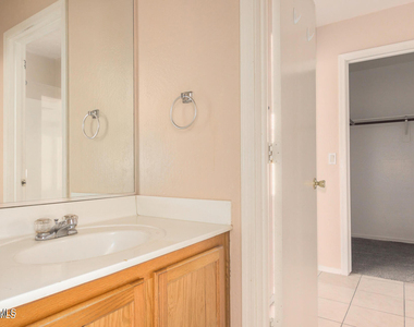 12221 W Aster Drive - Photo Thumbnail 15