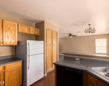 12221 W Aster Drive - Photo Thumbnail 10