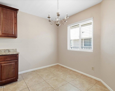 1241 N Granite Reef Road - Photo Thumbnail 10