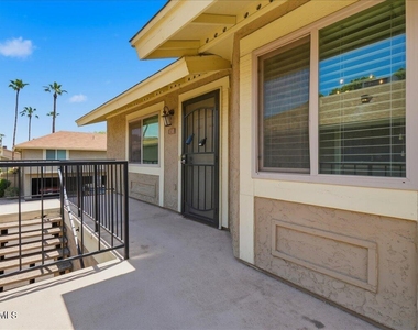 1241 N Granite Reef Road - Photo Thumbnail 2