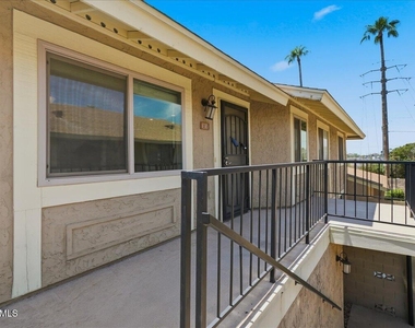 1241 N Granite Reef Road - Photo Thumbnail 1