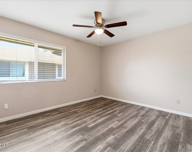 1241 N Granite Reef Road - Photo Thumbnail 19