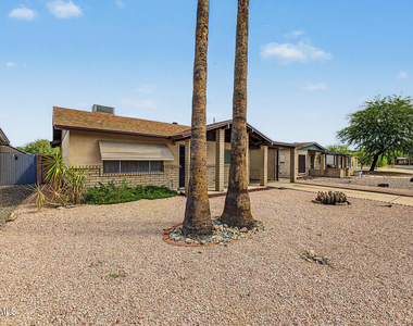 15611 N 22nd Street - Photo Thumbnail 1