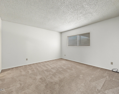 15611 N 22nd Street - Photo Thumbnail 11