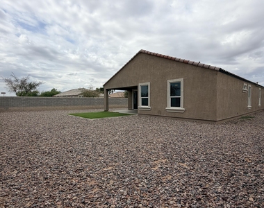 19081 N Piccolo Drive - Photo Thumbnail 24