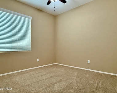 512 E Castle Rock Road - Photo Thumbnail 21