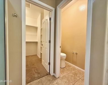 512 E Castle Rock Road - Photo Thumbnail 13