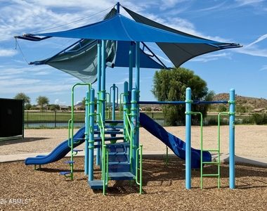 512 E Castle Rock Road - Photo Thumbnail 33