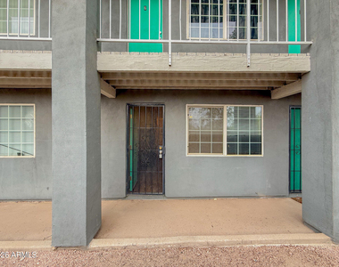 909 E Roosevelt Street - Photo Thumbnail 11