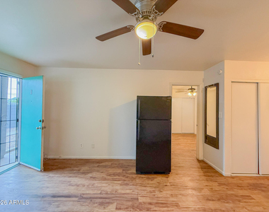 909 E Roosevelt Street - Photo Thumbnail 4