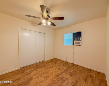 909 E Roosevelt Street - Photo Thumbnail 8