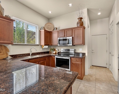 14247 N Ashbrook Drive - Photo Thumbnail 3