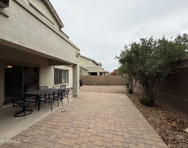 1011 E Redwood Drive - Photo Thumbnail 20