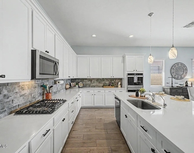 22941 E Camina Buena Vista - Photo Thumbnail 6