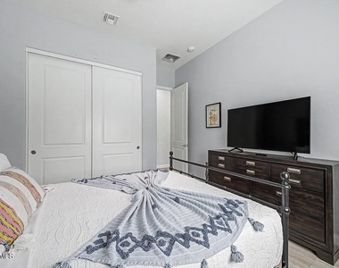 22941 E Camina Buena Vista - Photo Thumbnail 16