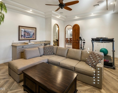 14402 N Medinan Drive - Photo Thumbnail 13