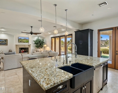 14402 N Medinan Drive - Photo Thumbnail 6