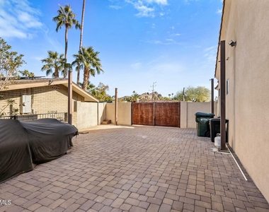 14402 N Medinan Drive - Photo Thumbnail 32