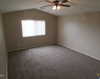 41401 W Pryor Lane - Photo Thumbnail 12