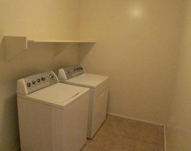41401 W Pryor Lane - Photo Thumbnail 7