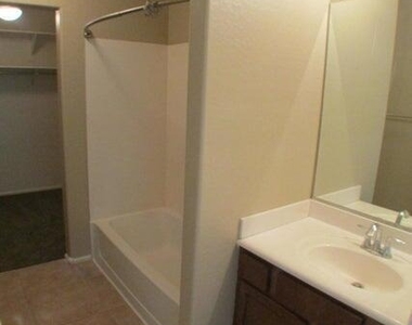 41401 W Pryor Lane - Photo Thumbnail 13