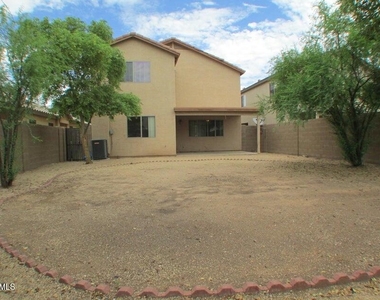 41401 W Pryor Lane - Photo Thumbnail 18