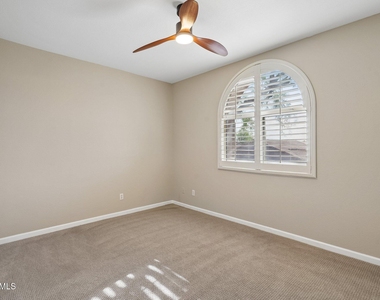 26645 N 42nd Street - Photo Thumbnail 32