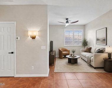 26645 N 42nd Street - Photo Thumbnail 10