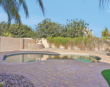 26645 N 42nd Street - Photo Thumbnail 43