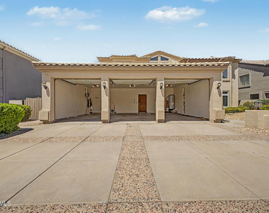 5812 W Del Lago Circle - Photo Thumbnail 72