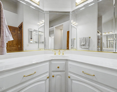 5812 W Del Lago Circle - Photo Thumbnail 58