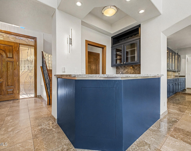 5812 W Del Lago Circle - Photo Thumbnail 17