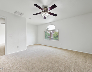 6135 E Paradise Lane - Photo Thumbnail 23