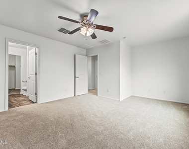 6135 E Paradise Lane - Photo Thumbnail 24
