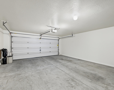 6135 E Paradise Lane - Photo Thumbnail 37