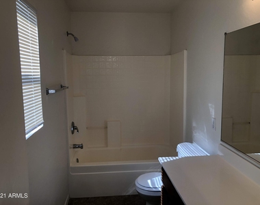 1331 S 227th Avenue - Photo Thumbnail 11