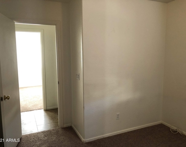 1331 S 227th Avenue - Photo Thumbnail 17