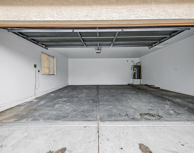 3015 N 84th Drive - Photo Thumbnail 27