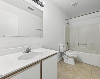 3015 N 84th Drive - Photo Thumbnail 19