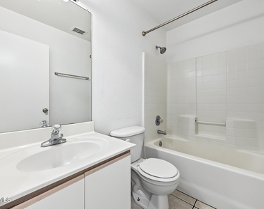 3015 N 84th Drive - Photo Thumbnail 25