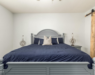 550 W Tallula Trail - Photo Thumbnail 16