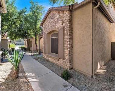 3708 W Vivian Court - Photo Thumbnail 3