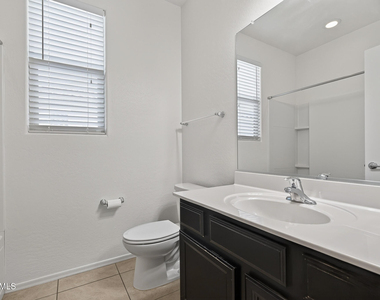 21257 W Berkeley Road - Photo Thumbnail 18