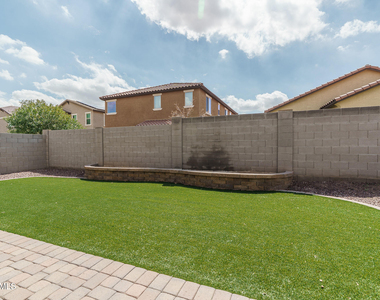 21257 W Berkeley Road - Photo Thumbnail 24