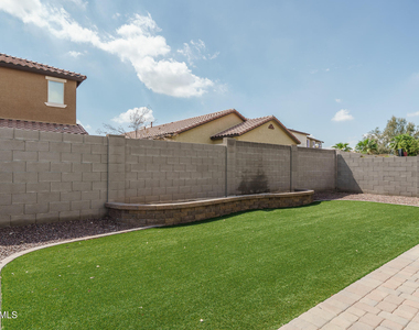 21257 W Berkeley Road - Photo Thumbnail 20