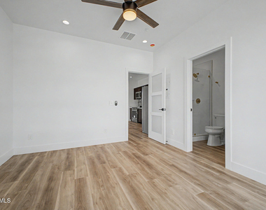3660 N 3rd Street - Photo Thumbnail 5