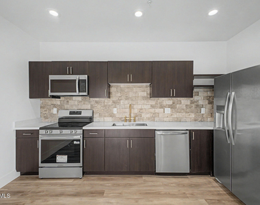 3660 N 3rd Street - Photo Thumbnail 7