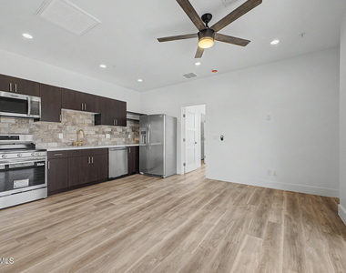 3660 N 3rd Street - Photo Thumbnail 2